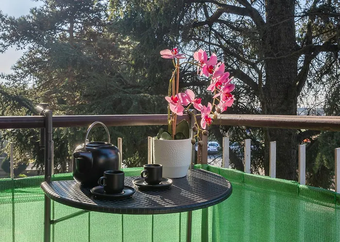 Apartment Guesthost - Where The Mountain Meets The Ferrara