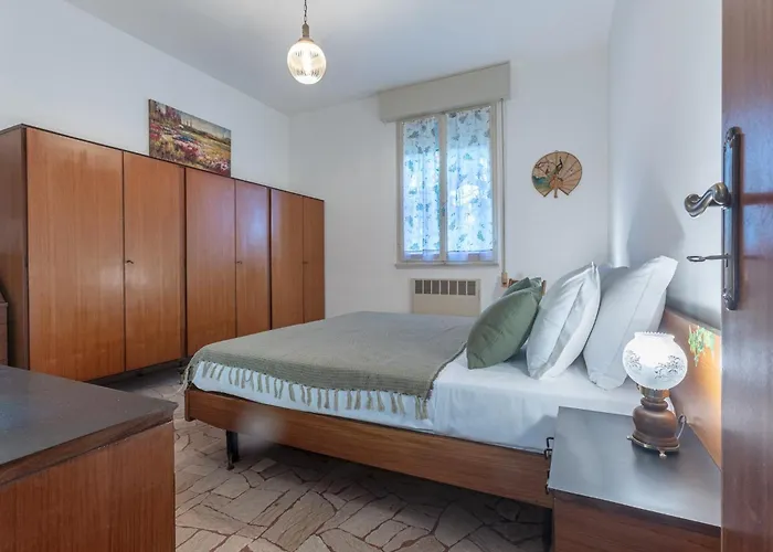 Guesthost - Where The Mountain Meets The Appartement